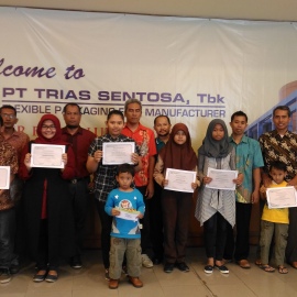 Pemberian Beasiswa untuk anak anggota tahun 2016